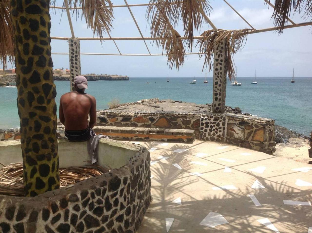 Casa Cabral : Big Apartment Next To The Beach Tarrafal  Esterno foto